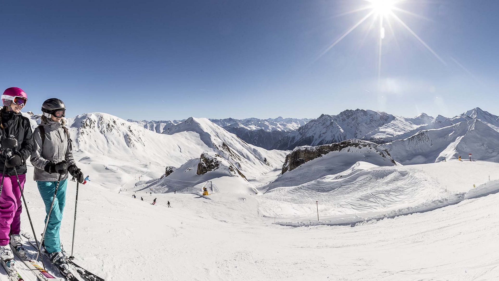 Ski-in Ski-out im Hotel im Engadin Ski-in Ski-out im Hotel im Engadin