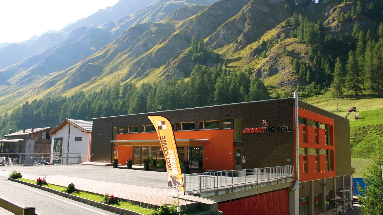 Ihr smartes Hotel im Dreiländereck Ihr smartes Hotel im Dreiländereck