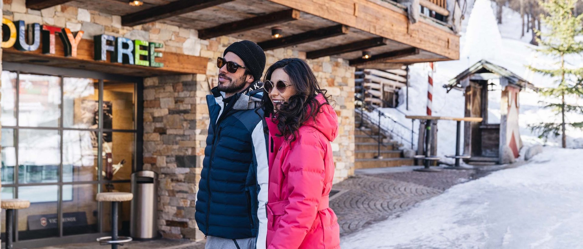 Ski-in Ski-out im Hotel im Engadin Ski-in Ski-out im Hotel im Engadin