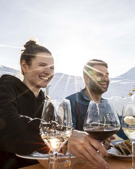 Ski-in Ski-out im Hotel im Engadin Ski-in Ski-out im Hotel im Engadin