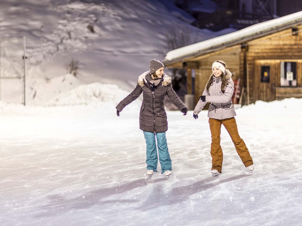 Ski-in Ski-out im Hotel im Engadin Ski-in Ski-out im Hotel im Engadin